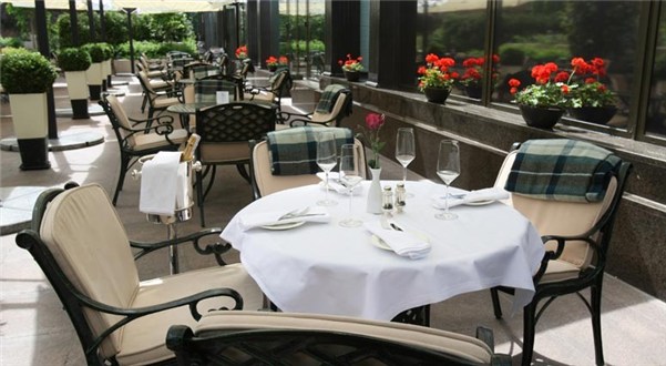 Dining Dining