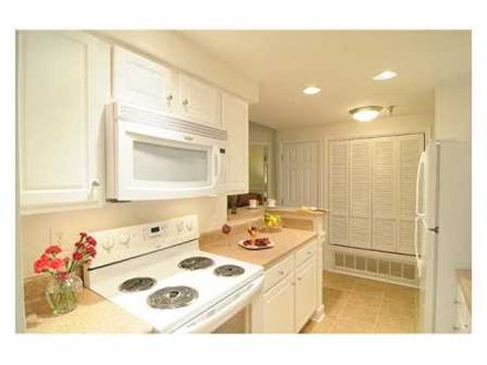 Eat in Kitchens Available Eat in Kitchens Available