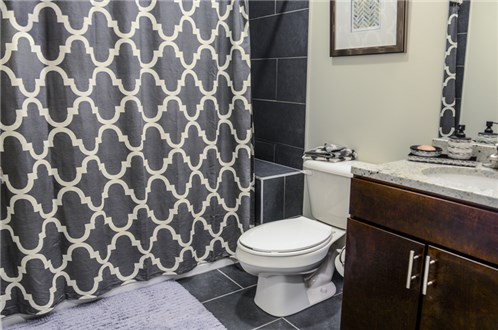 1 & 2 Bathroom Units w/ Slate & Granite 1 & 2 Bathroom Units w/ Slate & Granite