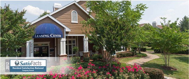 Leasing Entrance Leasing Entrance