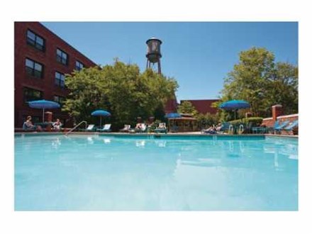 Sparkling Pool Sparkling Pool