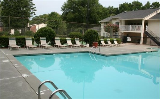 Inviting Swimming Pool Inviting Swimming Pool