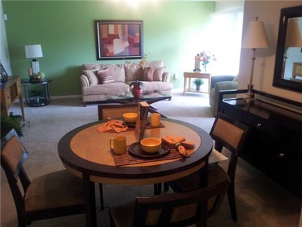 Dining Area Dining Area