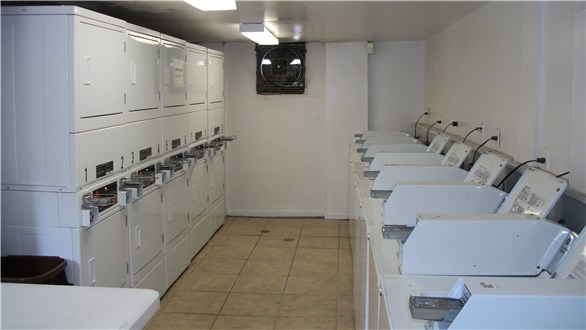 Community Laundry Room Community Laundry Room