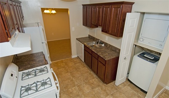 Traditional Kitchen with Washer Dryer Traditional Kitchen with Washer Dryer