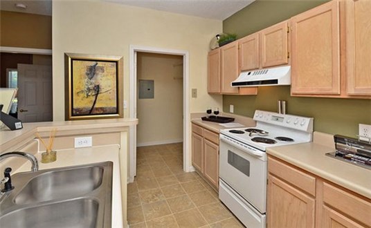 Kitchen & Laundry Area Kitchen & Laundry Area