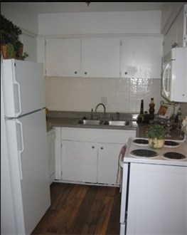 Hardwood Floors in Some Kitchens Hardwood Floors in Some Kitchens