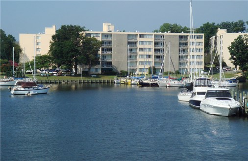 Waterfront Community Waterfront Community