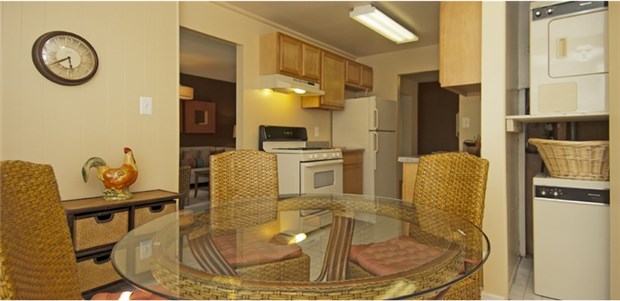 Dining Area Dining Area
