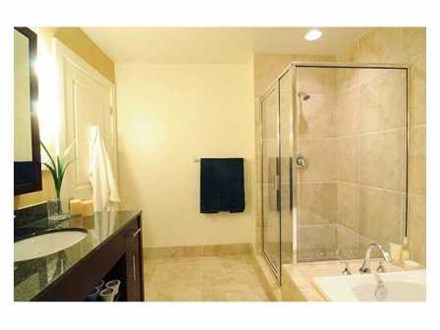 Huge Bathrooms Huge Bathrooms
