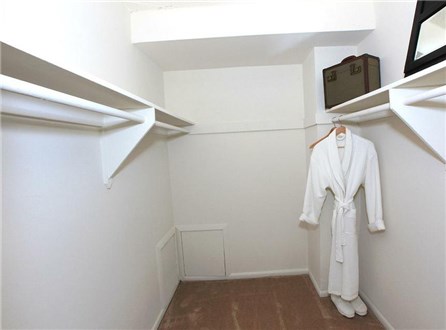 Huge Walk in Closets Huge Walk in Closets