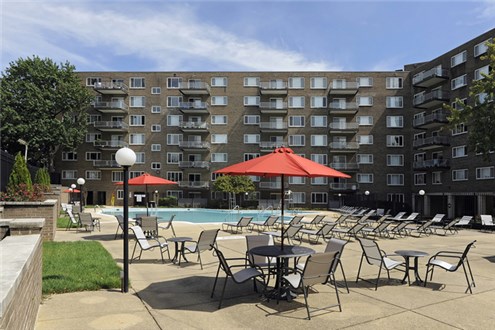 Large Sun Deck Large Sun Deck